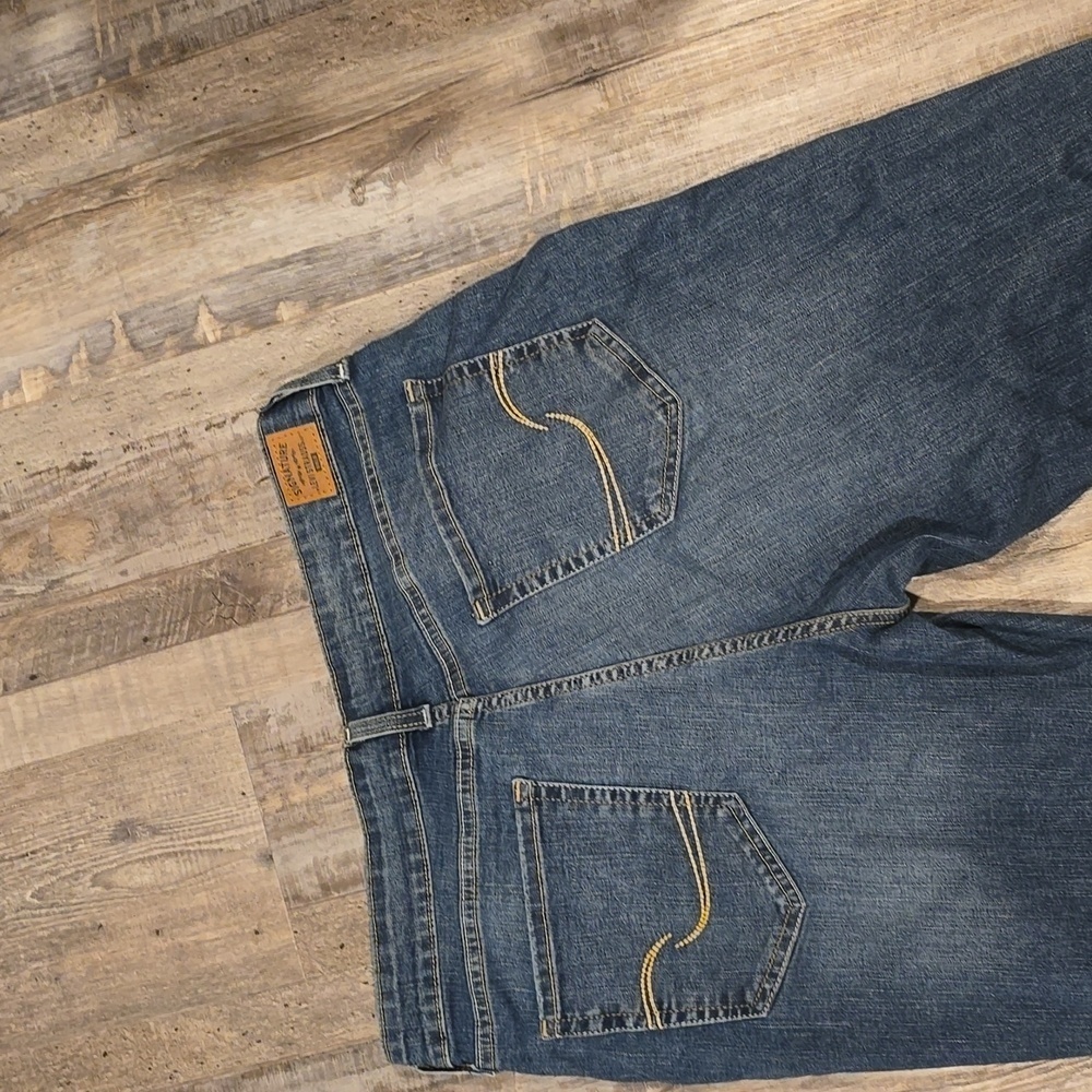 LEVI STRAUSS | Signature Mid Rise Straight | Medium Wash Denim | Size W33 L30​ - Picture 9 of 12